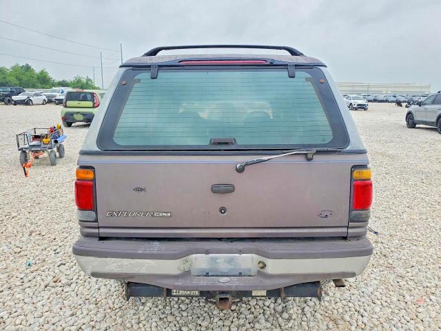 1996 Ford Explorer VIN 1FMDU32X3TZB36619 COPART salvage auction — UNDERCARRIAGE, Tx - Salvage Vehicle Title, sold $275 on 2026-07-02 (photo 6)