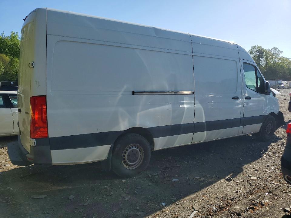2022 Mercedes-benz Sprinter VIN W1Y40CHY5NT102893 COPART salvage auction — FRONT END, Md - Certificate Of Title (P), sold $1,800 on 2026-07-02 (photo 3)