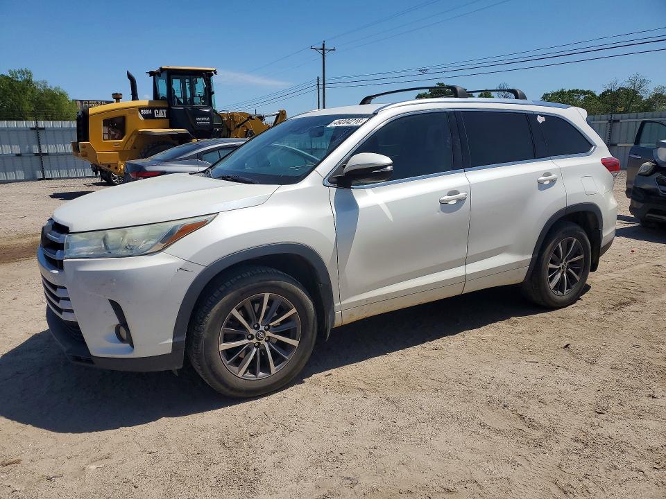 2018 Toyota Highlander VIN 5TDJZRFH4JS528974 COPART salvage auction — MINOR DENT/SCRATCHES, Fl - Certificate Of Title, sold $12,000 on 2026-07-02 (photo 1)