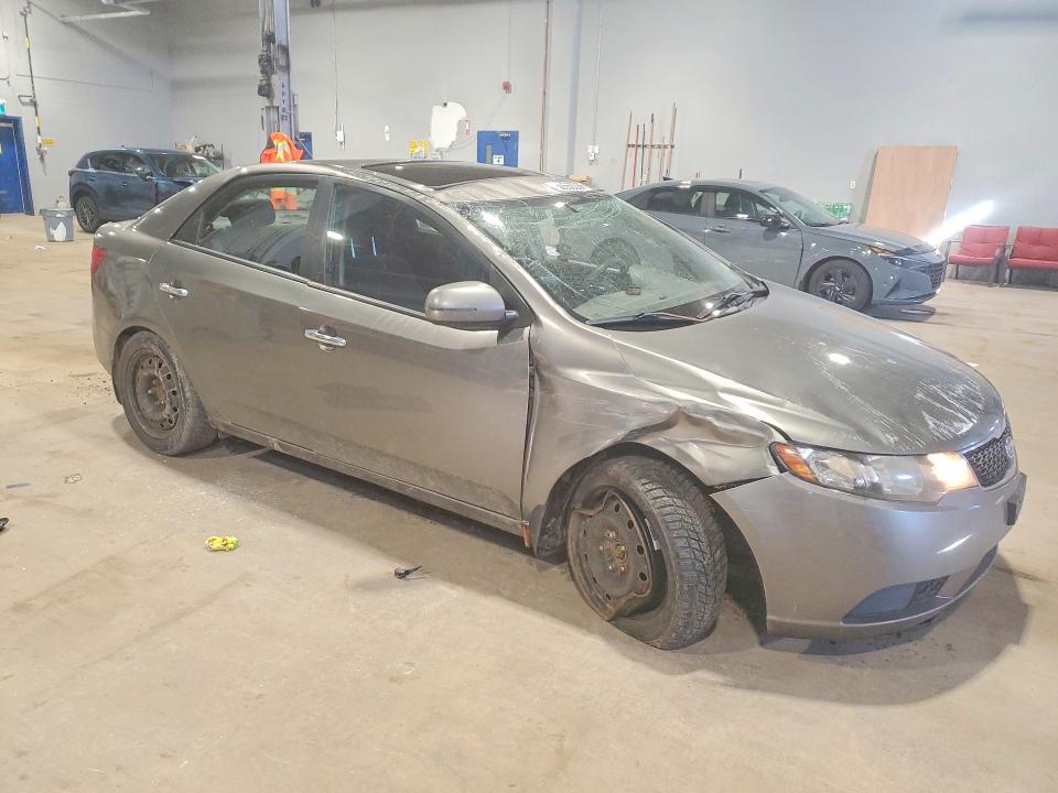 2012 Kia Forte VIN KNAFU4A25C5629067 COPART salvage auction — ROLLOVER, Salvage Title, sold $250 on 2026-07-30 (photo 4)