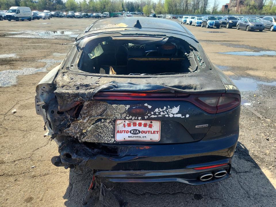 2018 Kia Stinger VIN KNAE15LA7J6024781 COPART salvage auction — BURN, Ct - Cert Of Title-Salvage, sold $1,300 on 2026-07-07 (photo 6)