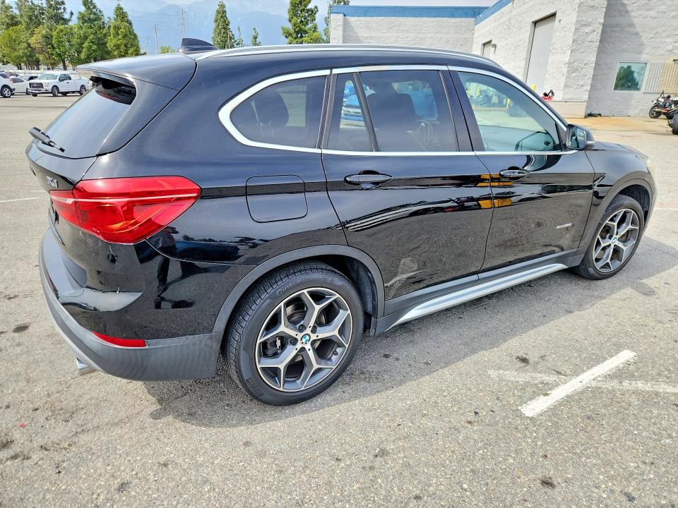 2016 BMW X1 VIN WBXHT3C36GP880188 COPART salvage auction — NORMAL WEAR, Mt - Dis/Dlr/Exp Only Clean Title, sold $3,100 on 2026-07-28 (photo 3)