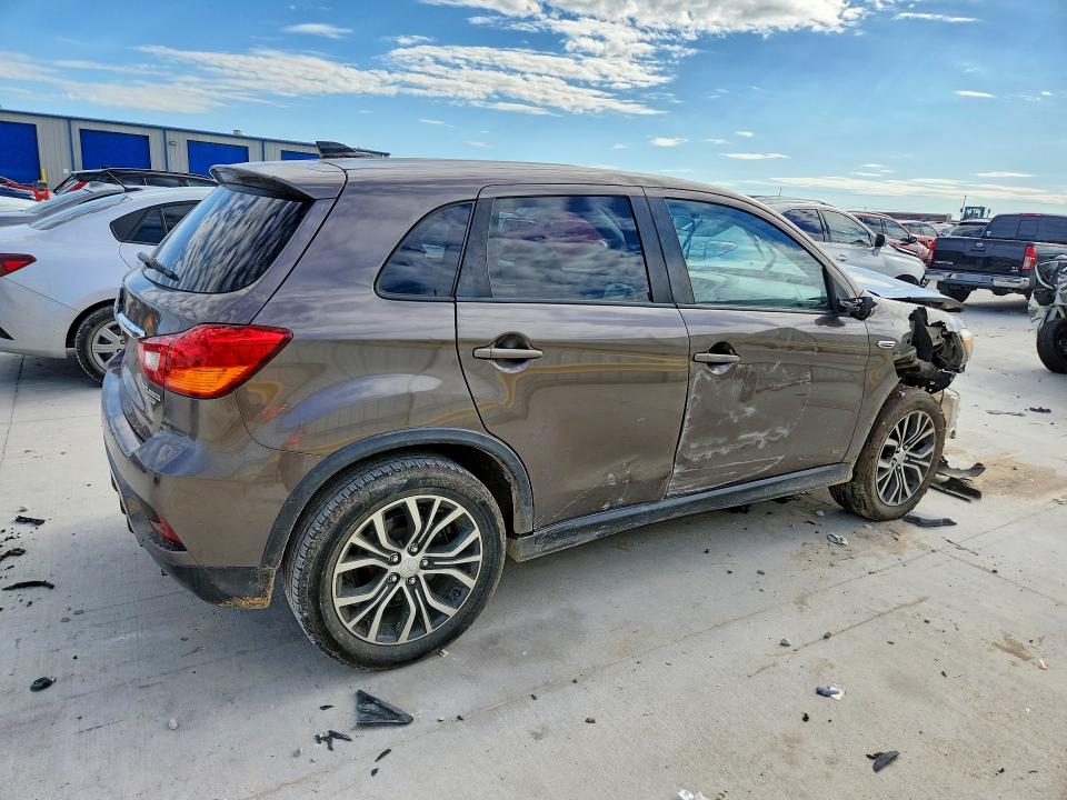 2019 Mitsubishi VIN JA4AP3AUXKU033838 COPART salvage auction — FRONT END, Tx - Nonrepairable Title, sold $1,700 on 2026-07-10 (photo 3)