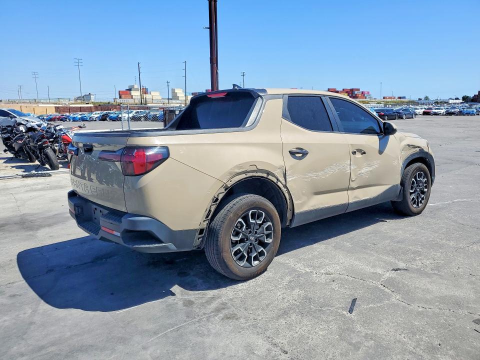 2023 Hyundai Santa cruz VIN 5NTJA4AE5PH048885 COPART salvage auction — SIDE, Salvage Title, sold $6,400 on 2026-07-15 (photo 3)
