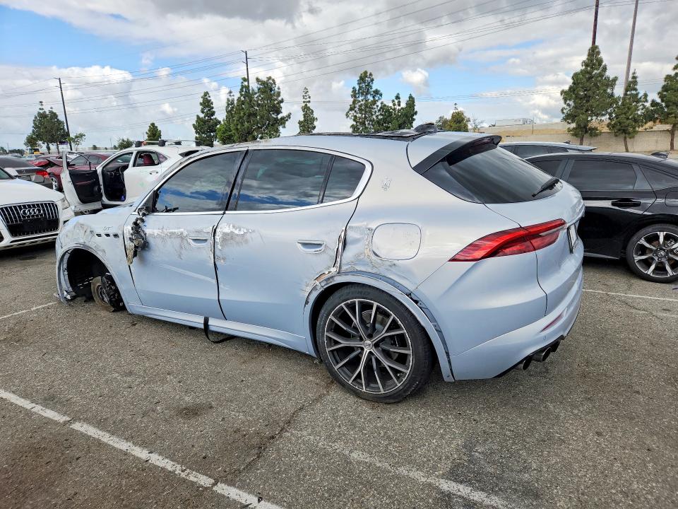 2023 Maserati Grecale VIN ZN682AVA3P7415995 COPART salvage auction — ROLLOVER, Ca - Salvage Certificate, sold $4,850 on 2026-07-16 (photo 2)