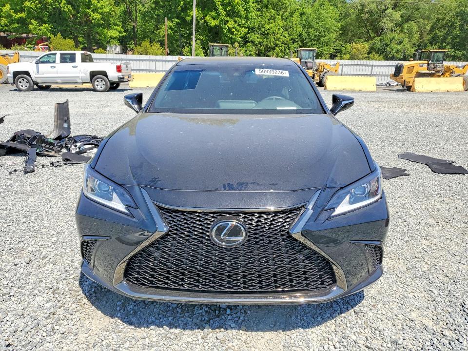 2024 Lexus ES VIN 58AJZ1B1XRU177574 COPART salvage auction — REAR END, Nc - Salvage Certificate Of Title, sold $5,100 on 2026-07-02 (photo 5)