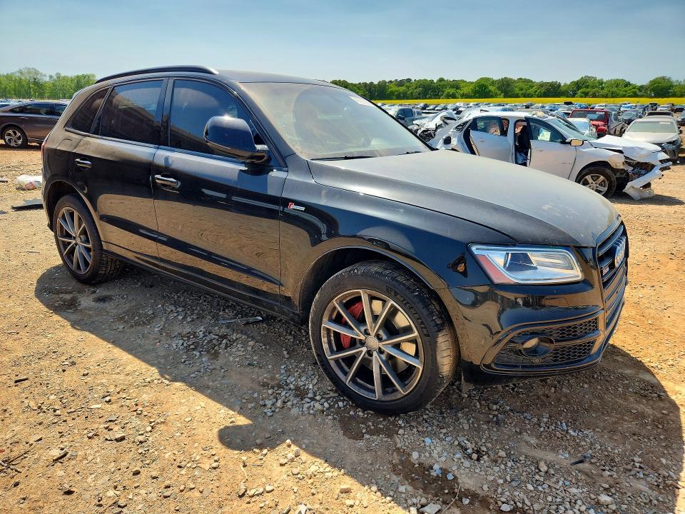 2017 Audi Sq5 VIN WA1CCAFP4HA009413 COPART salvage auction — REAR END, Tx - Salvage Vehicle Title, sold $6,200 on 2026-07-08 (photo 4)