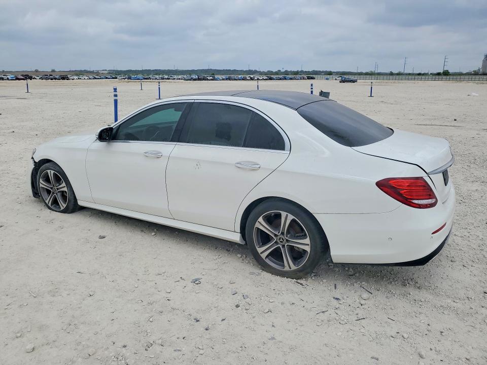 2019 Mercedes-benz E-class VIN WDDZF4JB0KA533515 COPART salvage auction — WATER/FLOOD, Tx - Salvage Title-Flood Damage, sold $11,000 on 2026-07-30 (photo 2)
