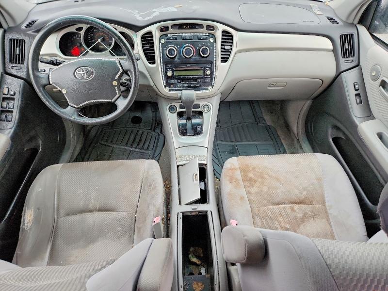 2005 Toyota Highlander VIN JTEEP21A740053820 COPART salvage auction — MINOR DENT/SCRATCHES, Ny - Cert Of Title-Parts Only, sold $900 on 2026-07-06 (photo 8)