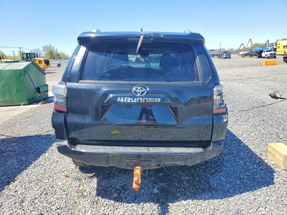 2018 Toyota 4runner VIN JTEBU5JR2J5508817 COPART salvage auction — FRONT END, VA - CERT OF TITLE - SALVAGE, sold $8,100 on 2026-07-24 (photo 6)