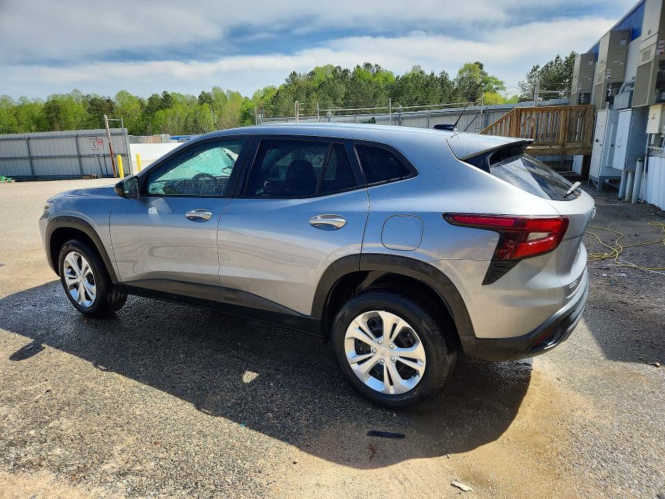 2024 Chevrolet Trax VIN KL77LFE26RC246093 COPART salvage auction — ROOF, VA - CERTIFICATE OF TITLE, sold $7,800 on 2026-07-09 (photo 2)