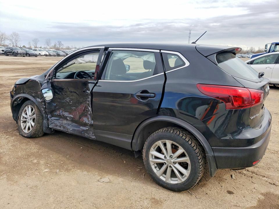 2018 Nissan Qashqai VIN JN1BJ1CPXJW187060 COPART salvage auction — SIDE, On - Permit No Brand - Unfit, sold $2,150 on 2026-07-09 (photo 2)