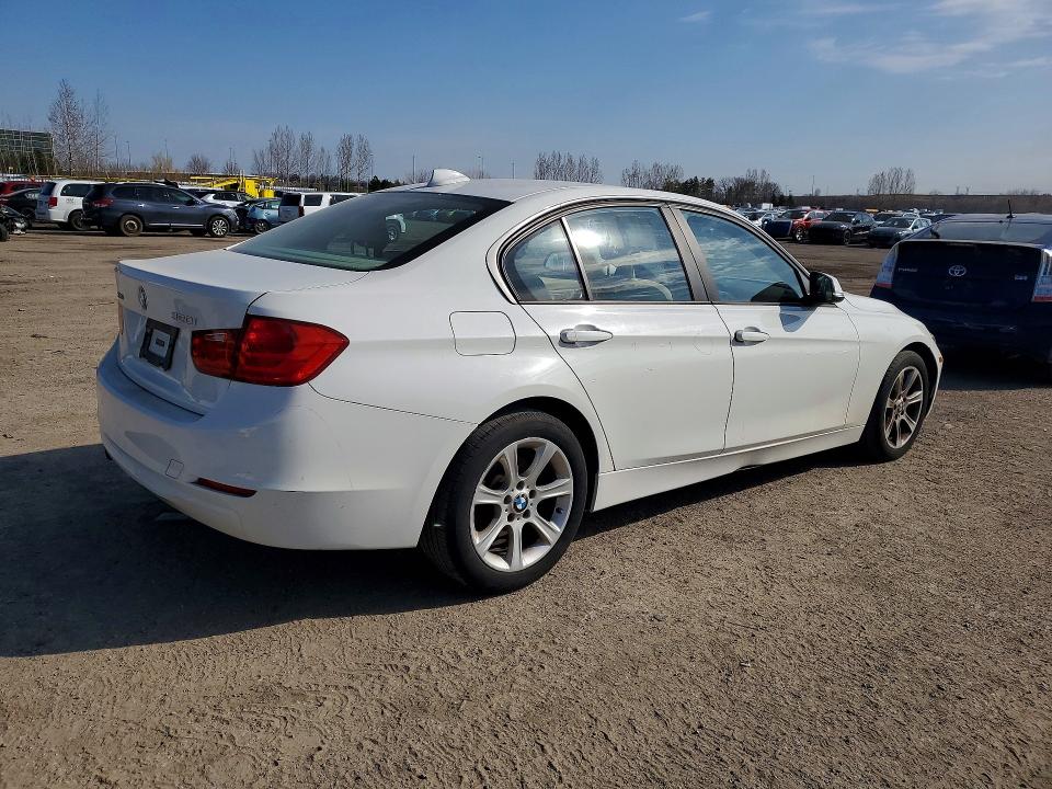 2014 BMW 3er VIN WBA3C3C50EK200091 COPART salvage auction — FRONT END, ON - PERMIT NO BRAND - UNFIT, sold $4,200 on 2026-07-07 (photo 3)