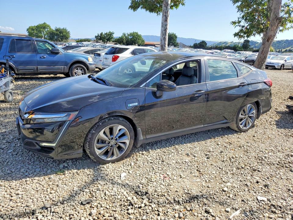2018 Honda Clarity VIN JHMZC5F18JC015260 COPART salvage auction — FRONT END, CA, sold $4,400 on 2026-07-14 (photo 1)