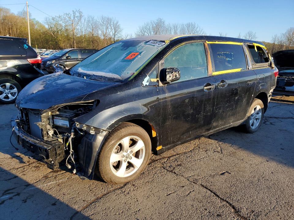 2020 Toyota Sienna VIN 5TDZZ3DC2LS066814 COPART salvage auction — FRONT END, Ny - Certificate Of Title, sold $5,000 on 2026-07-02 (photo 1)