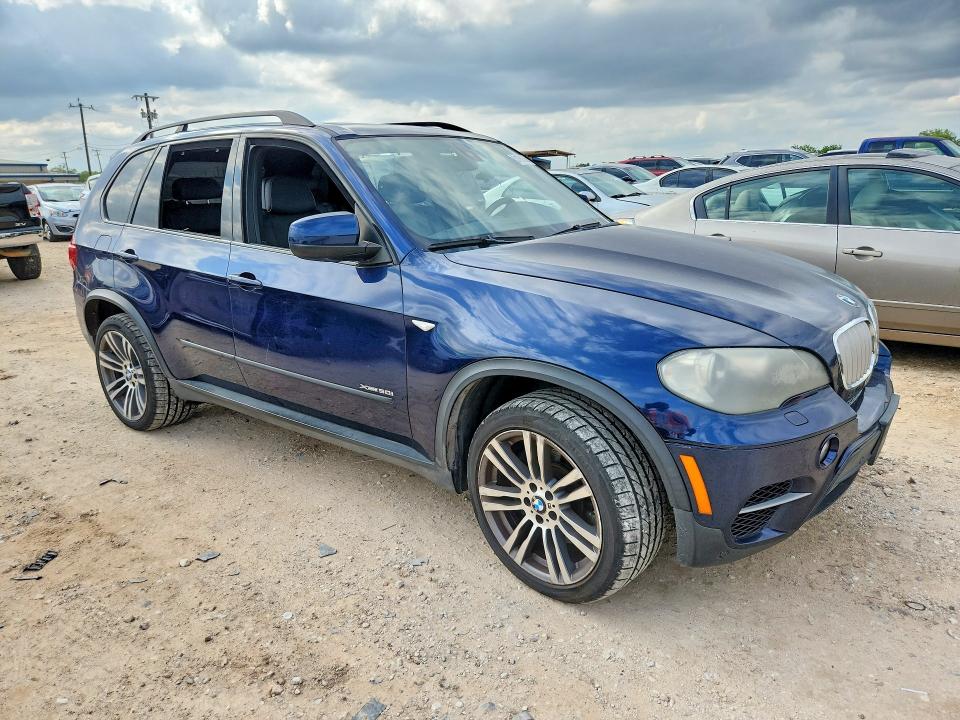 2011 BMW X5 VIN 5UXZV8C5XBLL67955 COPART salvage auction — MINOR DENT/SCRATCHES, Tx - Certificate Of Title, sold $1,900 on 2026-07-30 (photo 4)