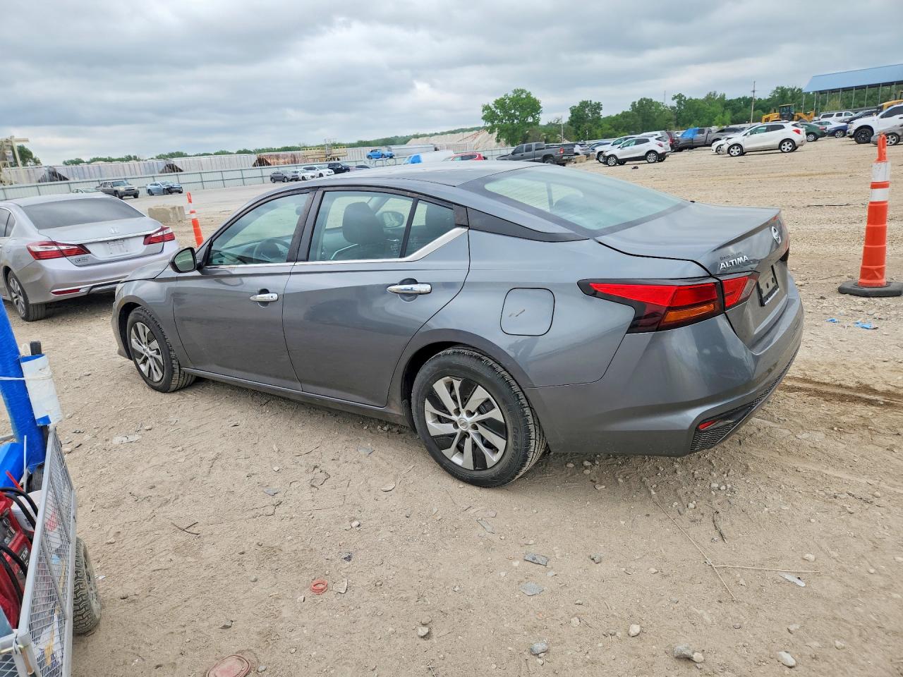 2021 Nissan Altima VIN 1N4BL4BVXMN378339 COPART salvage auction — Hail, KS - CERT OF TITLE-SALVAGE, sold $5,500 on 2026-07-09 (photo 2)