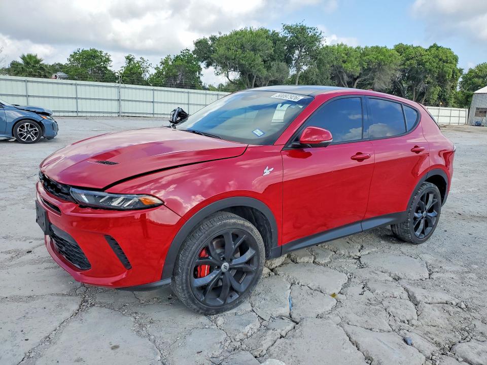 2023 Dodge Hornet VIN ZACNDFBN6P3A06516 COPART salvage auction — SIDE, TX - SALVAGE VEHICLE TITLE, sold $3,100 on 2026-07-28 (photo 1)
