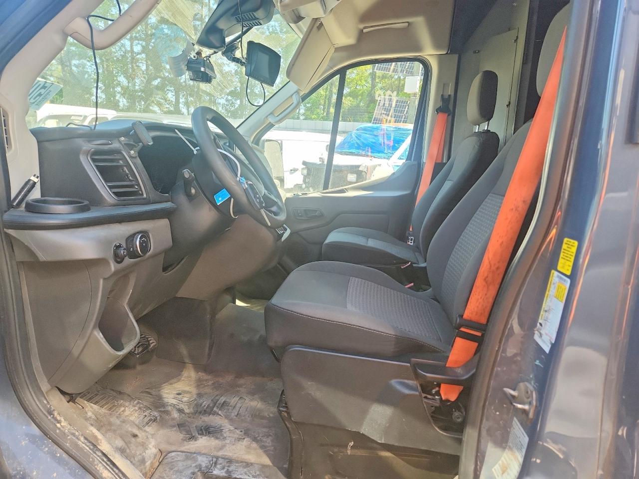 2020 Ford Transit VIN 1FTBR3X83LKB27510 COPART salvage auction — Side, SC - CERTIFICATE OF TITLE, sold $6,300 on 2026-06-25 (photo 7)