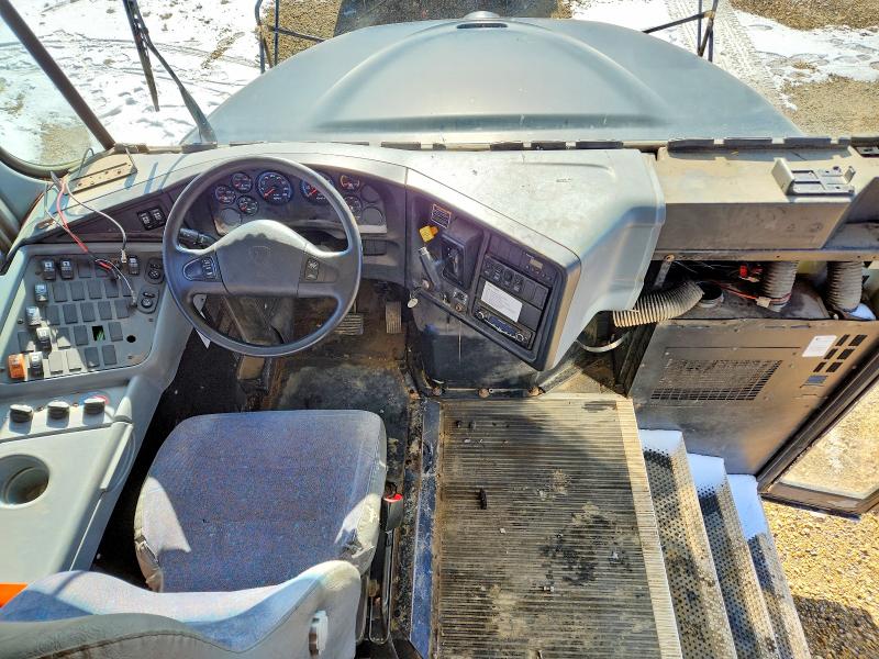 2014 Ic VIN 4DRBUAAP5EB018709 COPART salvage auction — MECHANICAL, Ab - Bos - Active, sold $2,500 on 2026-07-30 (photo 5)