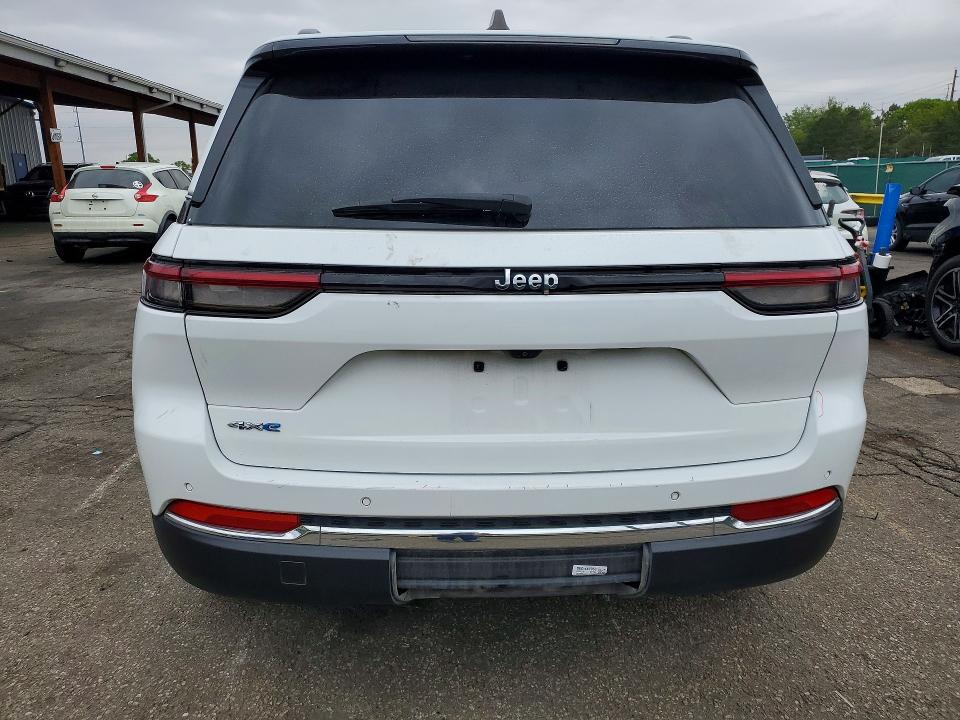 2023 Jeep Cherokee VIN 1C4RJYB63PC623951 COPART salvage auction — FRONT END, CO - PUBLIC - SALVAGE TITLE (P), sold $9,100 on 2026-07-02 (photo 6)