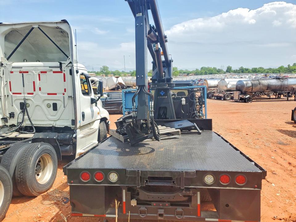 2007 Freightliner M2 VIN 1FVACWCS77HX45212 COPART salvage auction — FRONT END, OK - CERT OF TITLE-SALVAGE, sold $2,550 on 2026-07-09 (photo 6)