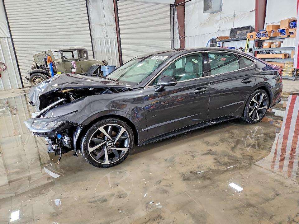 2022 Hyundai Sonata VIN 5NPEJ4J2XNH135636 COPART salvage auction — FRONT END, Il - Salvage Certificate, sold $2,300 on 2026-07-08 (photo 1)