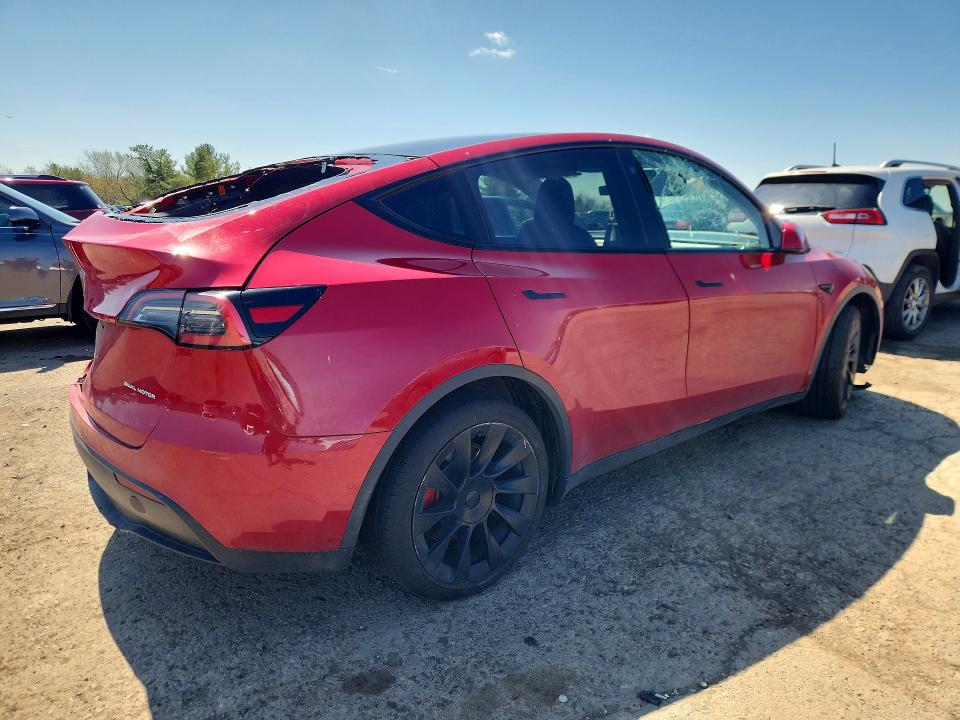 2021 Tesla Model y VIN 5YJYGDEE5MF074516 COPART salvage auction — REAR END, Pa - Cert Of Title, sold $4,350 on 2026-07-17 (photo 3)