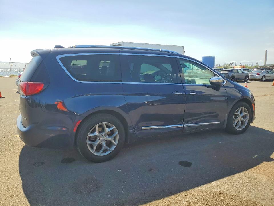 2018 Chrysler Pacifica VIN 2C4RC1GG4JR273828 COPART salvage auction — SIDE, Hi - Certificate Of Title, sold $2,000 on 2026-08-24 (photo 3)