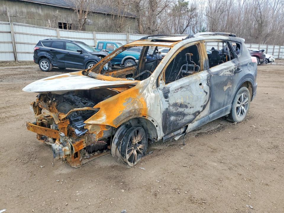 2017 Toyota Rav 4 VIN JTMRFREV1HD202414 COPART salvage auction — BURN, Mi - Scrap Certificate Of Title, sold $200 on 2026-07-22 (photo 1)