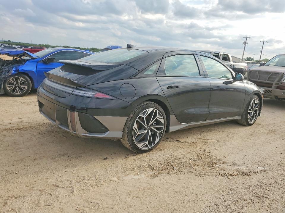2025 Hyundai Ioniq 6 VIN KMHM54AA2SA095865 COPART salvage auction — SIDE, TX - SALVAGE VEHICLE TITLE, sold $14,500 on 2026-07-30 (photo 3)
