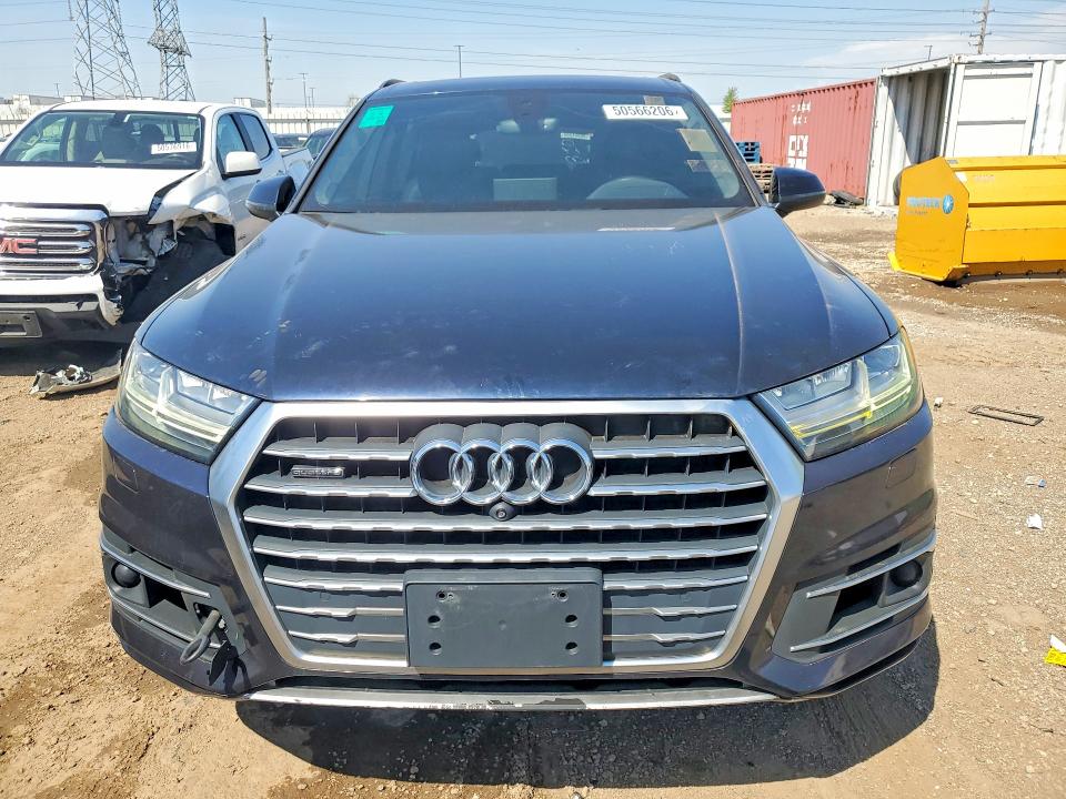 2017 Audi Q7 VIN WA1VAAF70HD012662 COPART salvage auction — NORMAL WEAR, IL - CERTIFICATE OF TITLE, sold $3,750 on 2026-07-02 (photo 5)