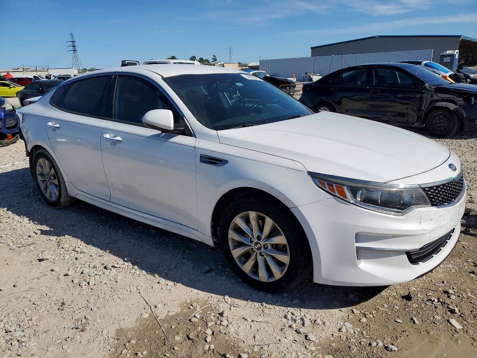 2018 Kia Optima VIN 5XXGU4L36JG183579 COPART salvage auction — REAR END, Salvage Title, sold $2,450 on 2026-07-31 (photo 4)