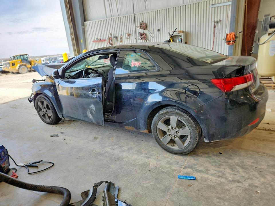2011 Kia Forte VIN KNAFU6A20B5352757 COPART salvage auction — FRONT END, Ne - Certificate Of Title, sold $550 on 2026-07-07 (photo 2)