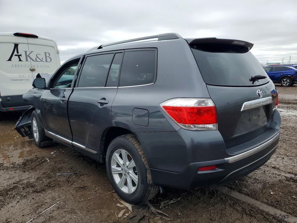 2013 Toyota Highlander VIN 5TDBK3EH4DS276963 COPART salvage auction — FRONT END, Il - Salvage Certificate, sold $2,000 on 2026-07-02 (photo 2)