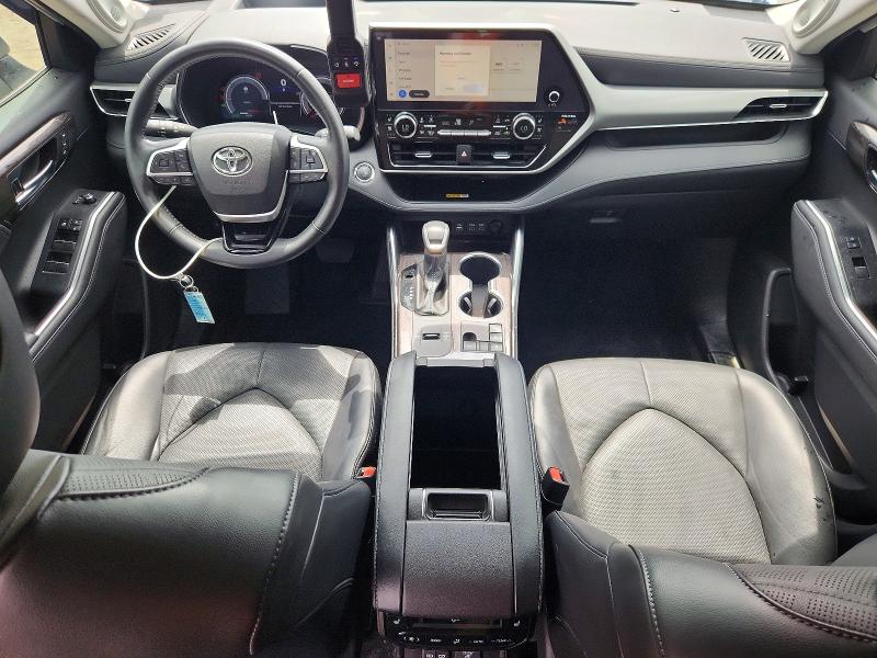 2023 Toyota Highlander VIN 5TDEBRCH2PS111789 COPART salvage auction — SIDE, La - Cert Of Title-Salvage, sold $25,500 on 2026-08-13 (photo 8)