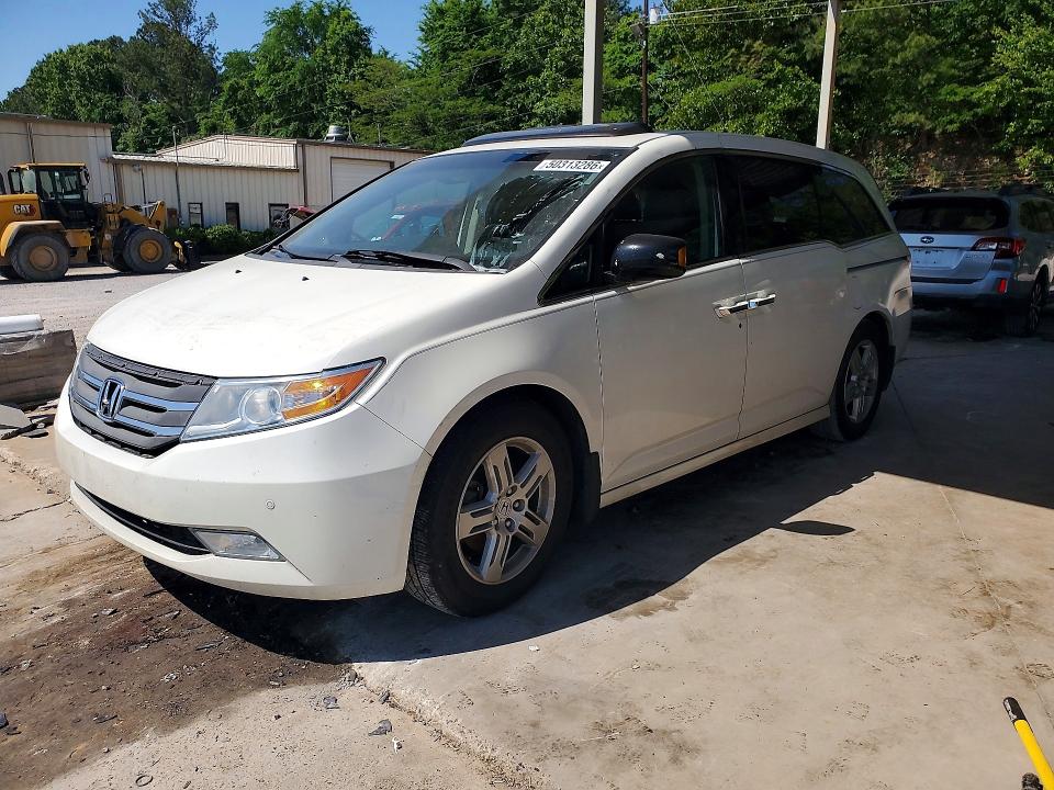 2013 Honda Odyssey VIN 5FNRL5H90DB008959 COPART salvage auction — MECHANICAL, Al - Certificate Of Title, sold $950 on 2026-07-09 (photo 1)