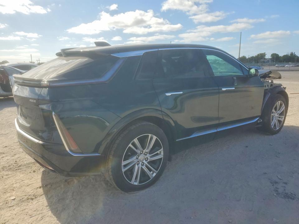 2024 Cadillac Lyriq VIN 1GYKPMRK7RZ138332 COPART salvage auction — FRONT END, Fl - Cert Of Title Slvg Rebuildable, sold $11,500 on 2026-07-09 (photo 3)