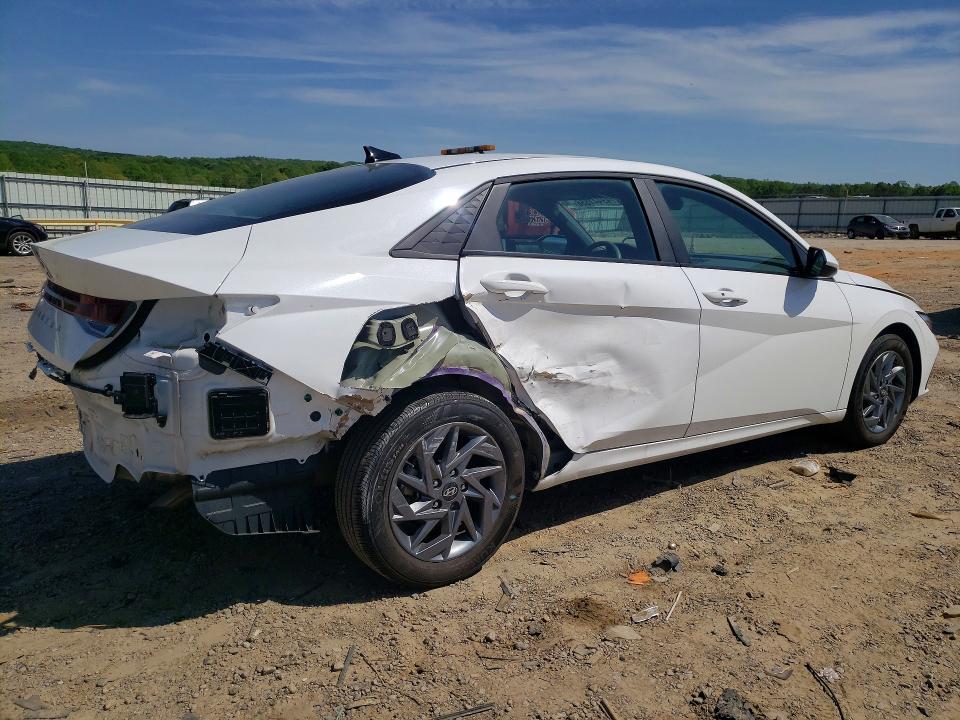 2024 Hyundai Elantra VIN KMHLM4DG2RU817973 COPART salvage auction — SIDE, Id - Salvage Certificate Of Title, sold $3,100 on 2026-07-24 (photo 3)