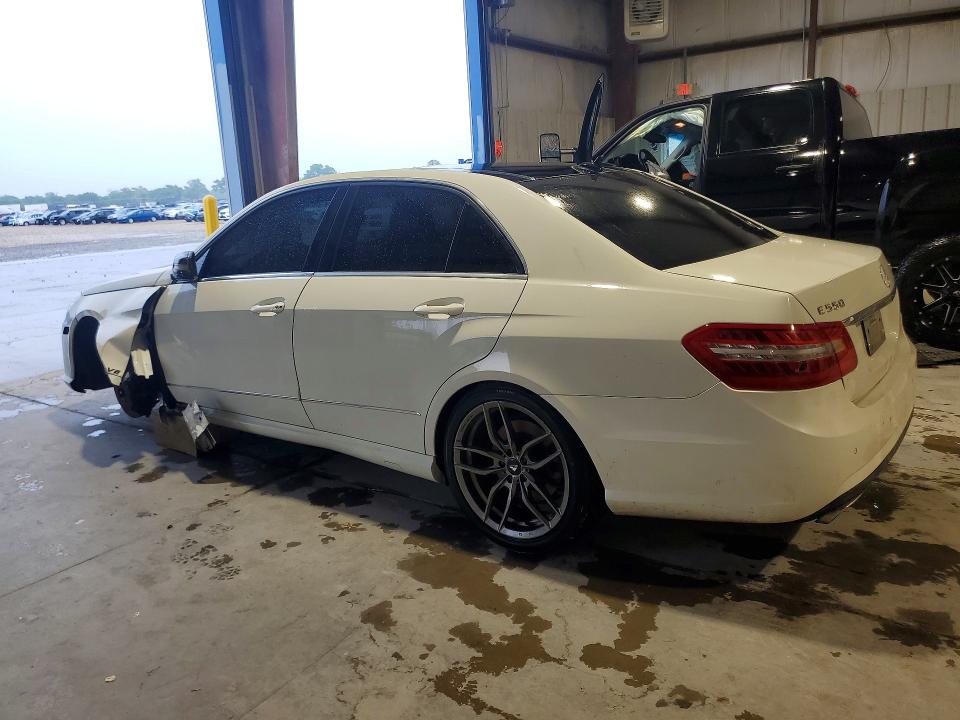 2010 Mercedes-benz E-class VIN WDDHF9AB4AA236643 COPART salvage auction — UNDERCARRIAGE, KY - CERT OF TITLE-SALVAGE, sold $50 on 2026-07-27 (photo 2)