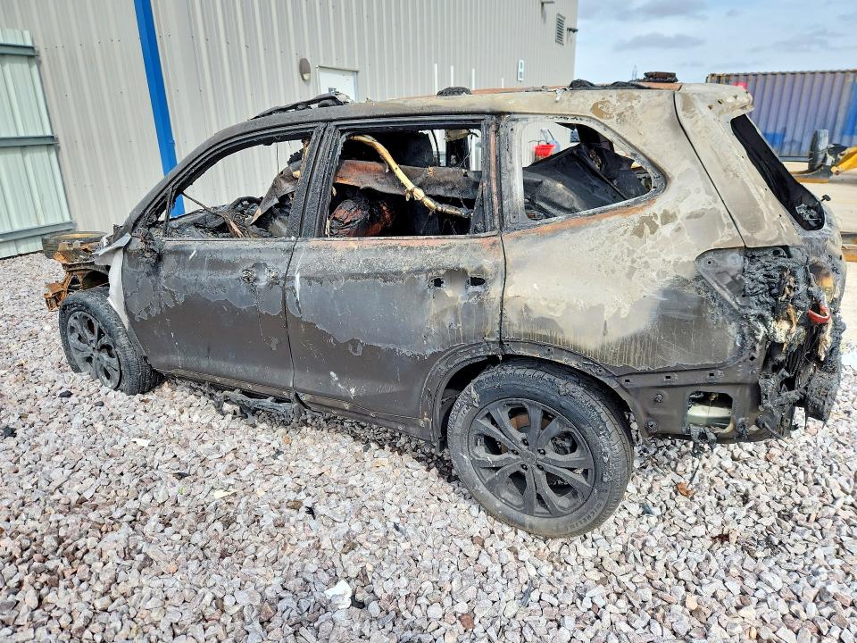 2021 Subaru Forester VIN JF2SKARC7MH580930 COPART salvage auction — Burn Engine, WI - JUNKED VEHICLE BILL OF SALE, sold $275 on 2026-07-27 (photo 2)