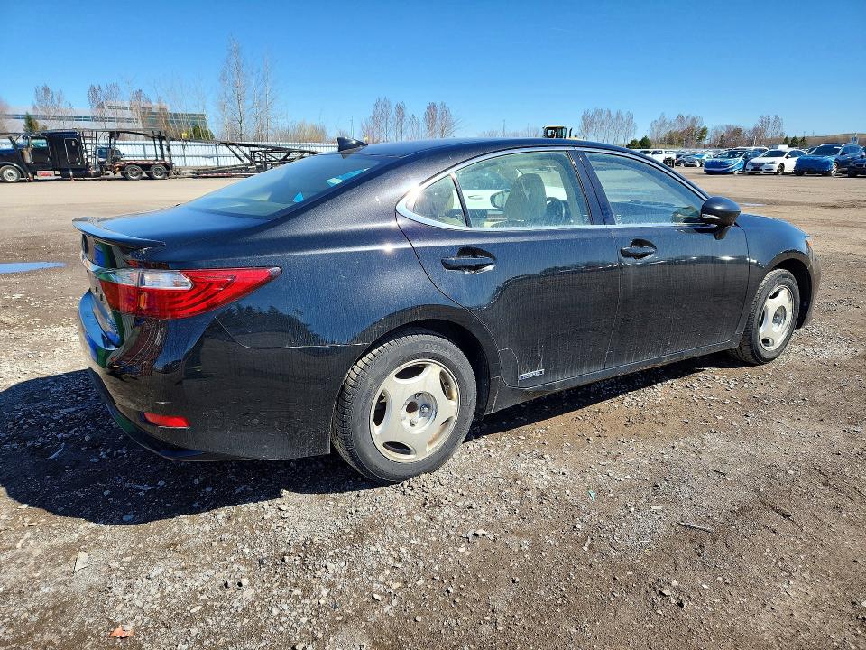 2015 Lexus ES VIN JTHBW1GG9F2095363 COPART salvage auction — SIDE, On - Permit No Brand - Unfit, sold $3,150 on 2026-07-30 (photo 3)
