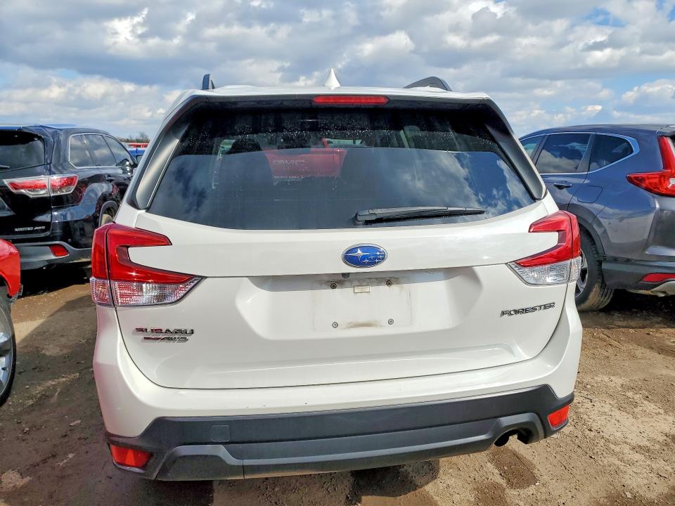2019 Subaru Forester VIN JF2SKAEC6KH525890 COPART salvage auction — SIDE, IL - SALVAGE CERTIFICATE, sold $4,850 on 2026-07-28 (photo 6)
