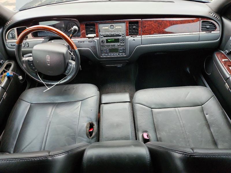 2011 Lincoln TOWN CAR VIN 2LNBL8FV7BX763778 COPART salvage auction — MECHANICAL, Nj - Certificate Of Title (P), sold $950 on 2026-07-09 (photo 8)