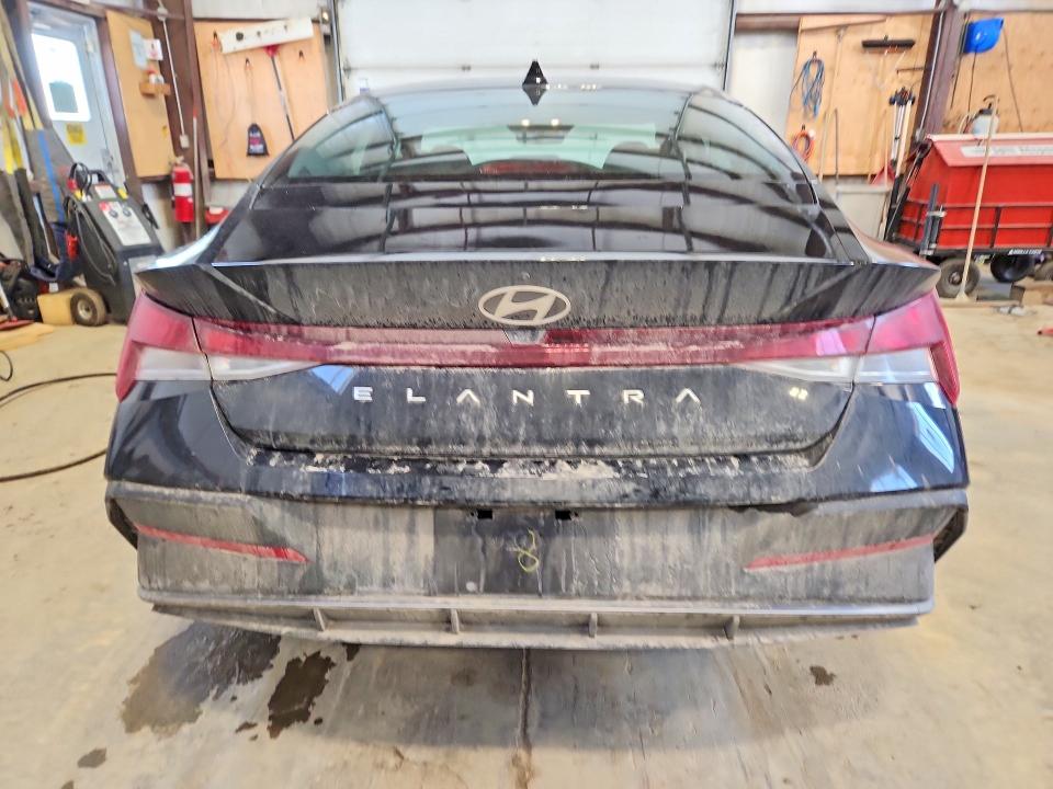 2026 Hyundai Elantra VIN KMHLM4DG2TU123761 COPART salvage auction — SIDE, Salvage Title, sold $125 on 2026-07-30 (photo 6)
