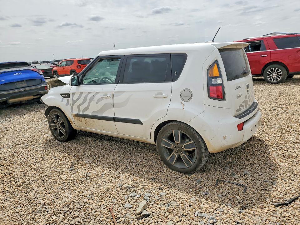 2011 Kia Soul VIN KNDJT2A27B7727119 COPART salvage auction — FRONT END, Tx - Salvage Vehicle Title, sold $425 on 2026-07-28 (photo 2)