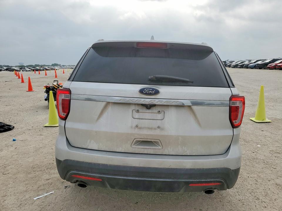 2017 Ford Explorer VIN 1FM5K7B82HGD86947 COPART salvage auction — FRONT END, Tx - Salvage Vehicle Title, sold $1,550 on 2026-07-09 (photo 6)