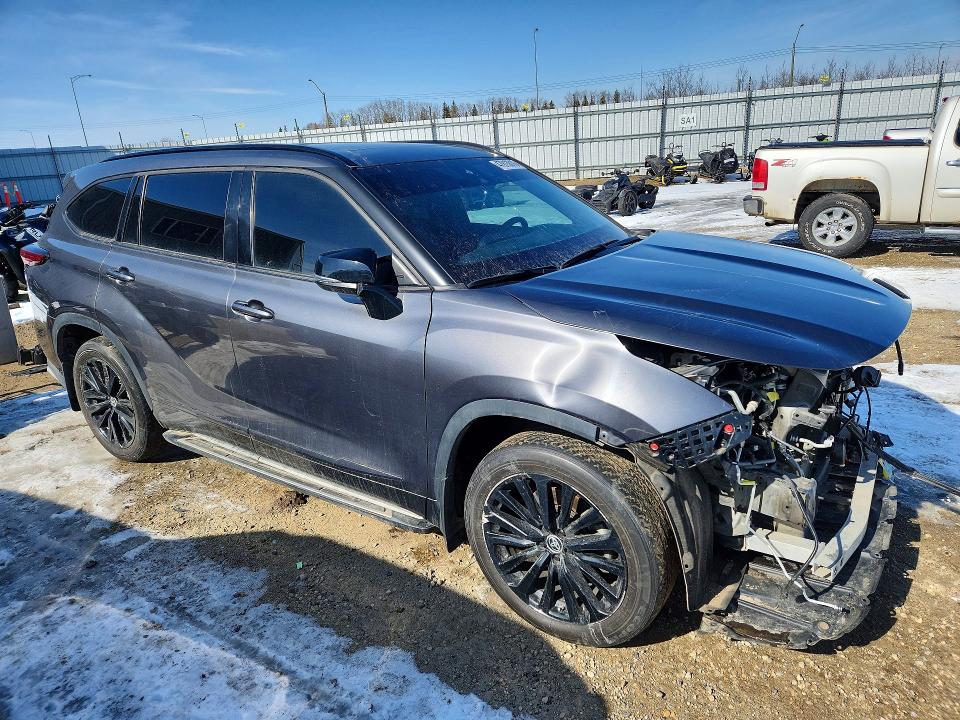 2023 Toyota Highlander VIN 5TDKDRBH0PS501238 COPART salvage auction — FRONT END, AB - BOS - SALVAGE, sold $19,800 on 2026-07-09 (photo 4)