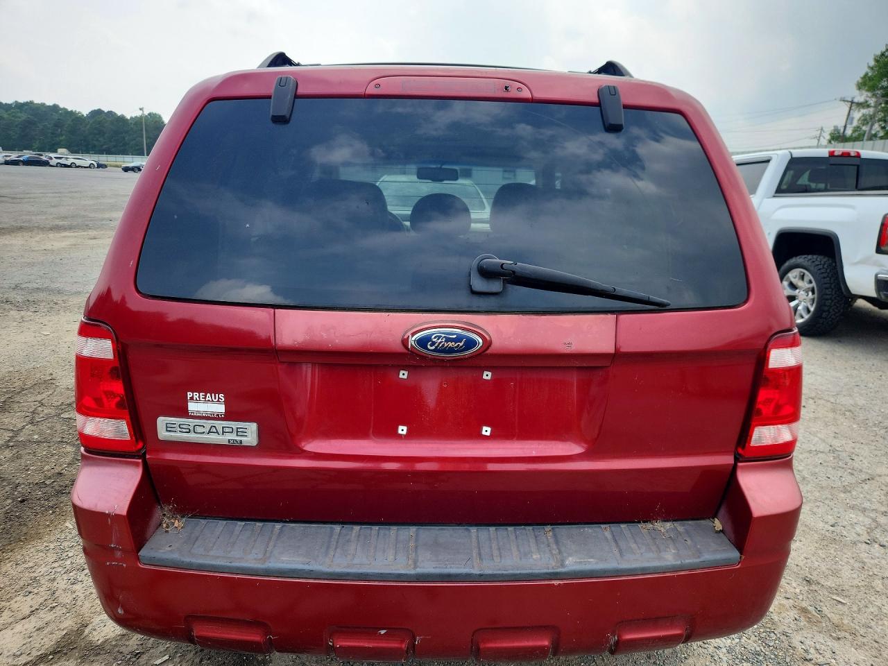 2008 Ford Escape VIN 1FMCU03118KB50135 COPART salvage auction — Minor Dent/Scratches, LA - CERT OF TITLE-SALVAGE (P), sold $650 on 2026-07-08 (photo 7)