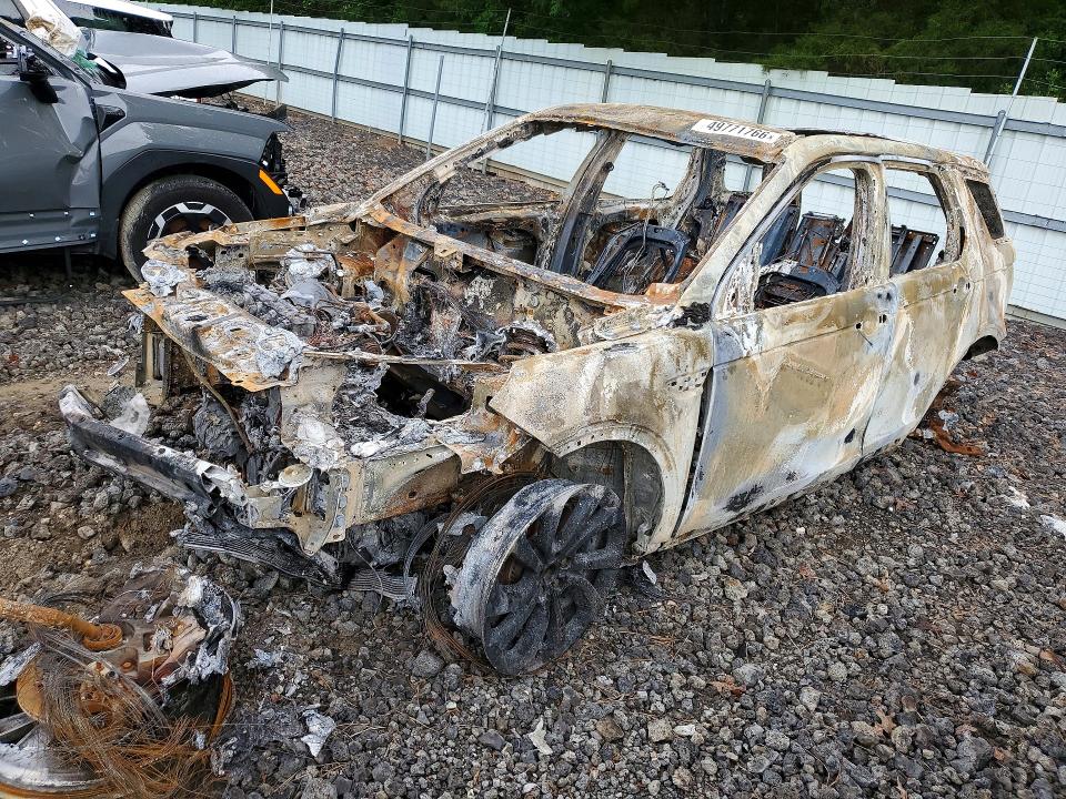 2023 Land rover Discovery sport VIN SALCT2FX8PH321776 COPART salvage auction — BURN, Tx - Nonrepairable Title, sold $150 on 2026-07-06 (photo 1)